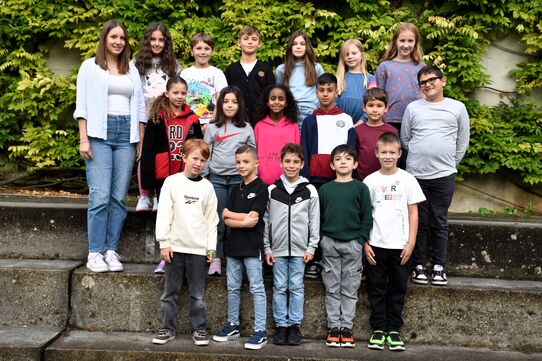 Klassenfoto_Altenburger.JPG